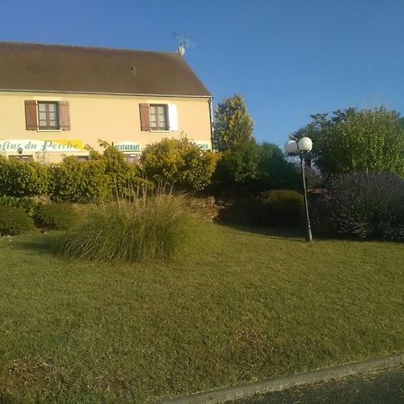 Logis Hotel Les Confins Du Perche Sceaux-sur-Huisne Exterior foto